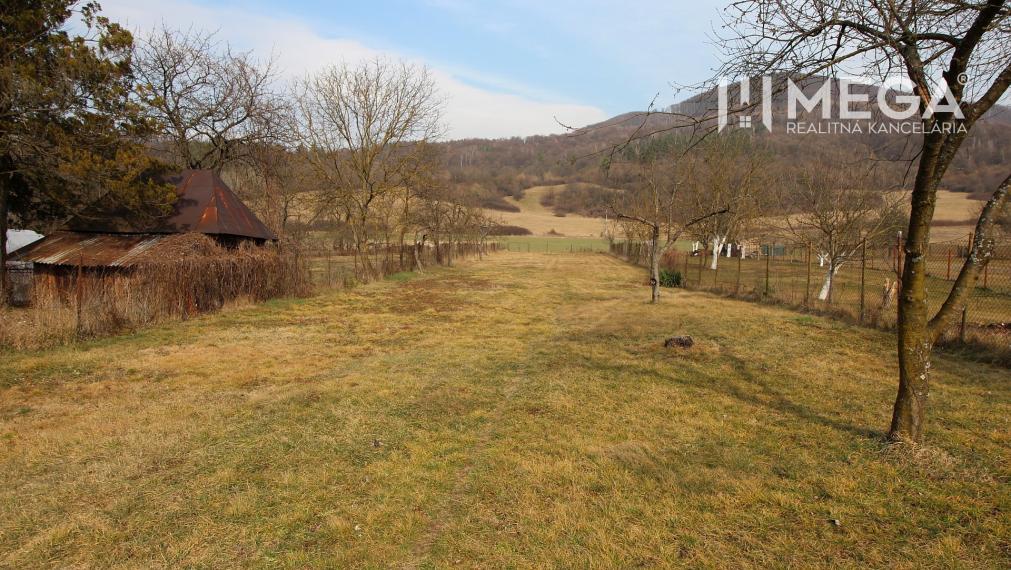 Na predaj rodinný dom na krásnom pozemku v obci Kamienka (Humenné), exkluzívna ponuka!