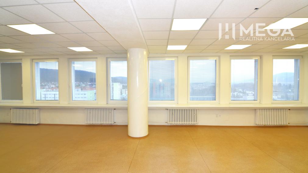 NA PRENÁJOM TOP PRIESTOR 70m2 - SUPER VÝHĽAD v meste HUMENNÉ