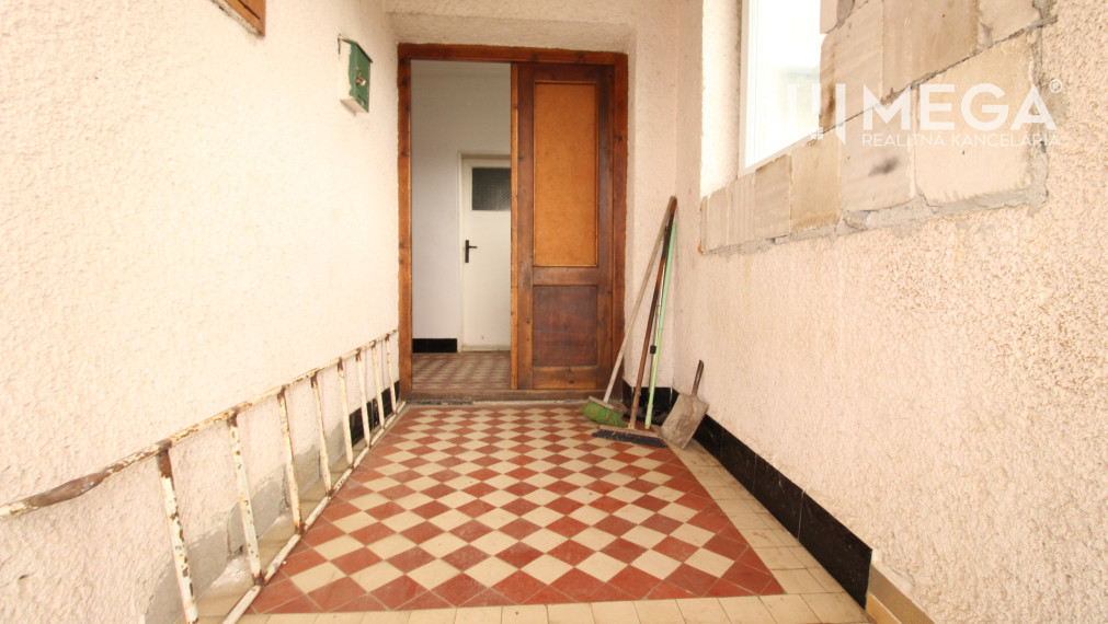 Na Predaj: Rodinný dom v obci Lastomír s veľkým pozemkom