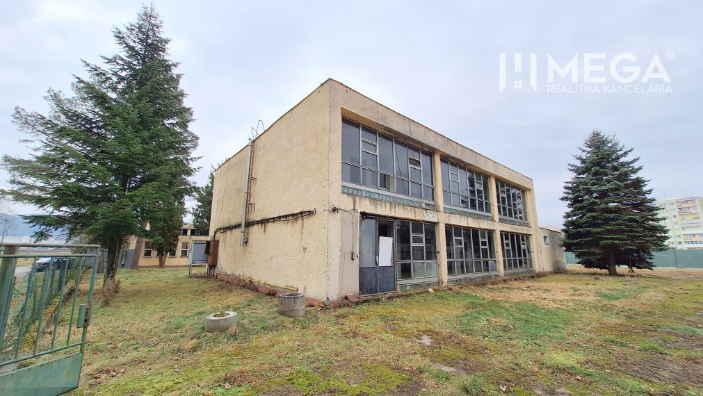 EXKLUZÍVNE NA PREDAJ budova na sídlisku 2A v meste Humenné