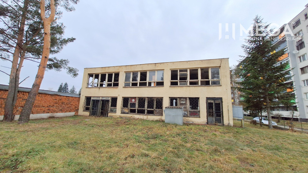 EXKLUZÍVNE NA PREDAJ budova na sídlisku 2A v meste Humenné