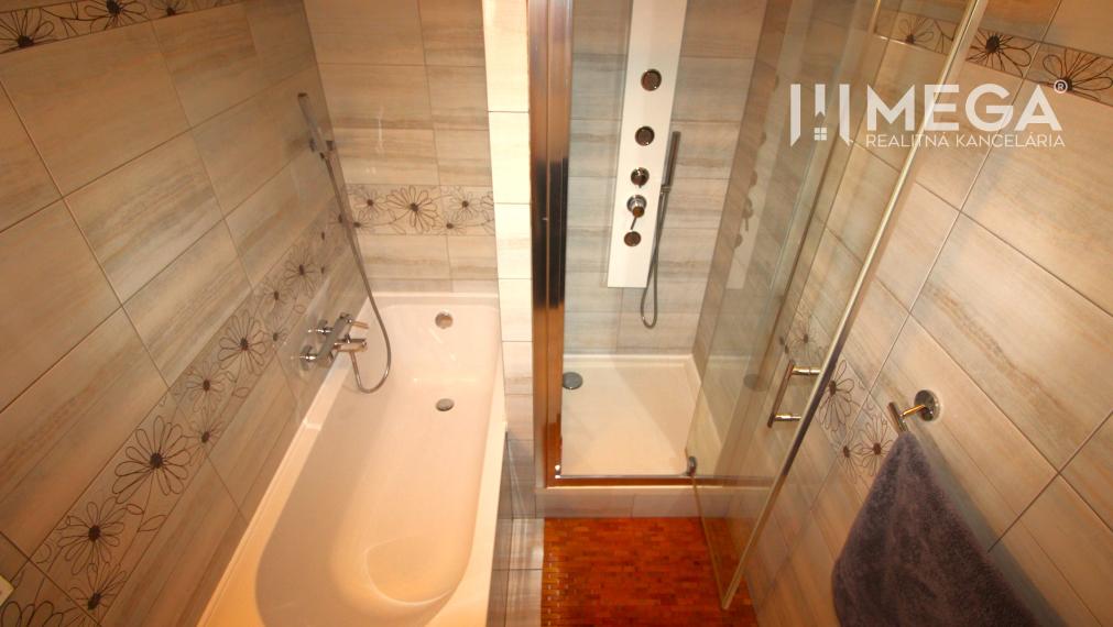 EXKLUZÍVNE NA PREDAJ LUXUSNÝ 3-izbový byt v Medzilaborciach