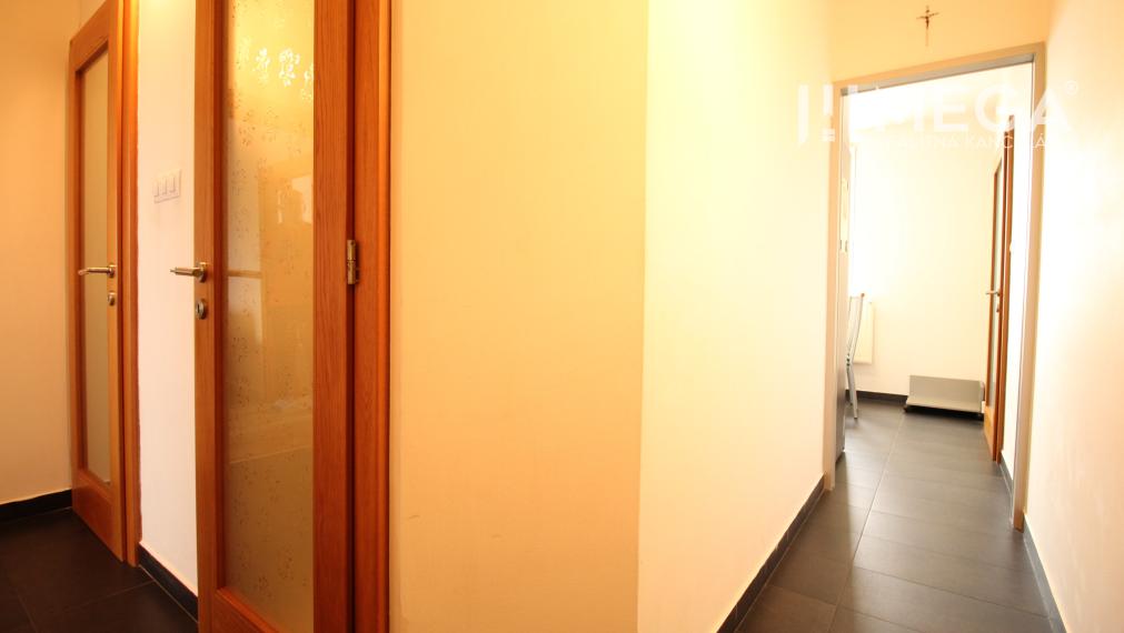 EXKLUZÍVNE NA PREDAJ LUXUSNÝ 3-izbový byt v Medzilaborciach