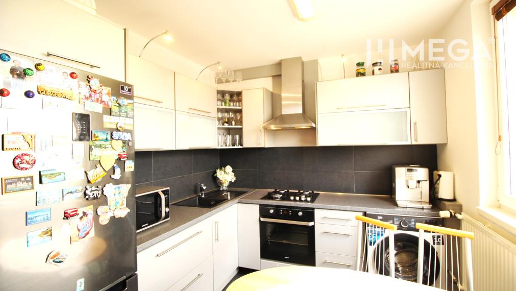 EXKLUZÍVNE NA PREDAJ LUXUSNÝ 3-izbový byt v Medzilaborciach