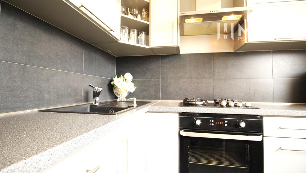 EXKLUZÍVNE NA PREDAJ LUXUSNÝ 3-izbový byt v Medzilaborciach