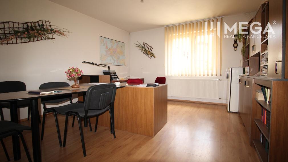 NA PREDAJ: Výnimočná nehnuteľnosť vo Vranove nad Topľou