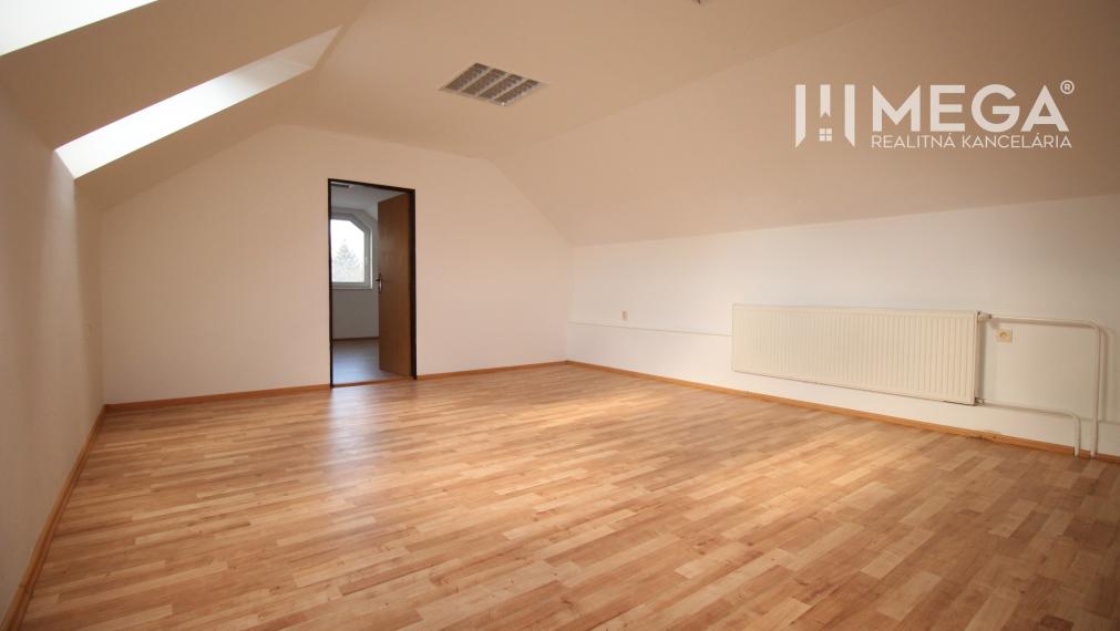 NA PREDAJ: Výnimočná nehnuteľnosť vo Vranove nad Topľou