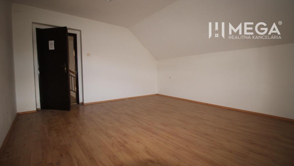 NA PREDAJ: Výnimočná nehnuteľnosť vo Vranove nad Topľou