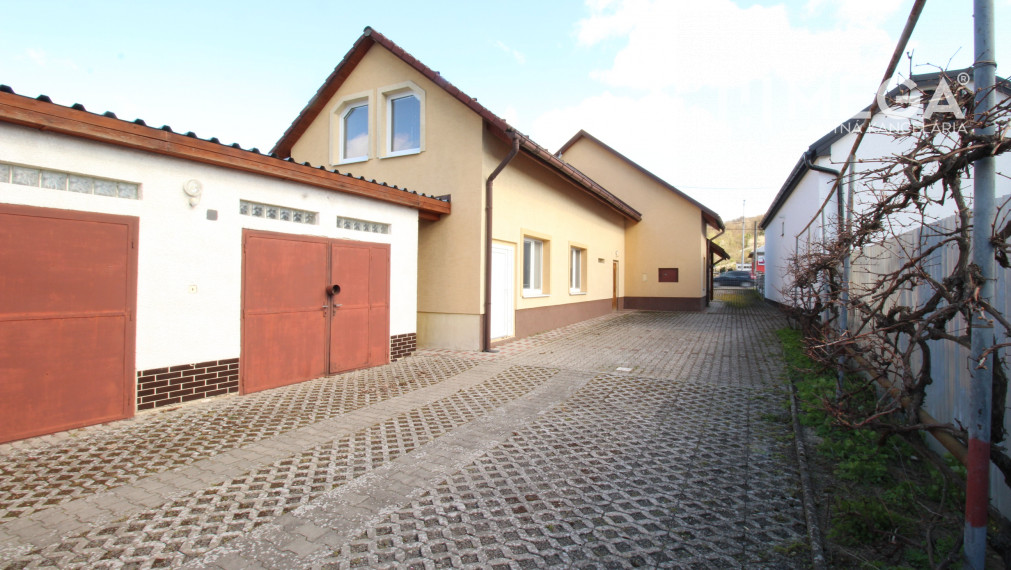 NA PREDAJ: Výnimočná nehnuteľnosť vo Vranove nad Topľou