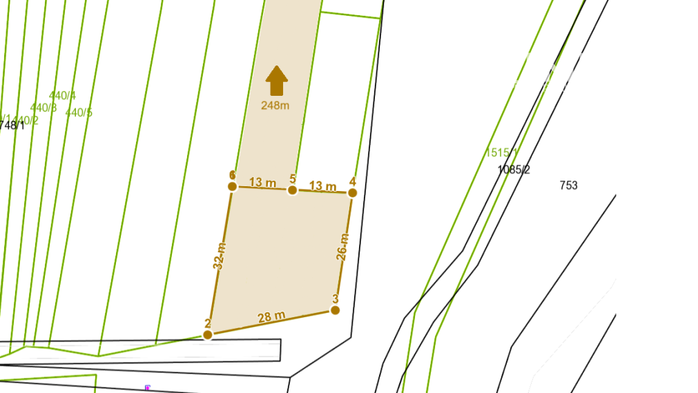 NA PREDAJ: Pozemok s potenciálom – Trnava pri Laborci