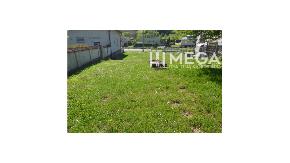 Na predaj rodinný dom s obrovským pozemkom – Pčoline