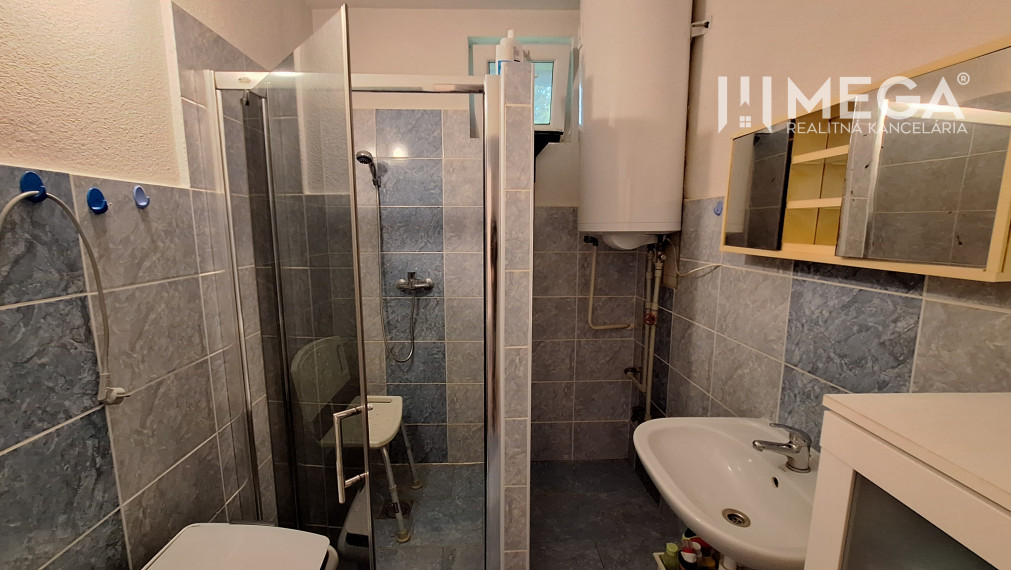 EXKLUZÍVNE NA PREDAJ - Rodinný dom v obci PČOLINÉ