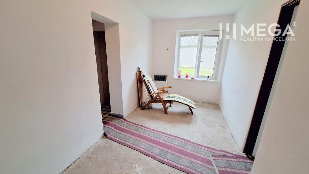 EXKLUZÍVNE NA PREDAJ - Rodinný dom v obci PČOLINÉ