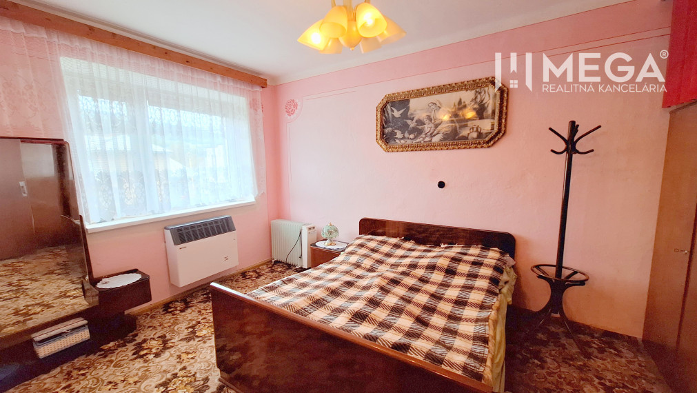 EXKLUZÍVNE NA PREDAJ - Rodinný dom v obci PČOLINÉ