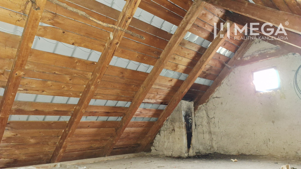 EXKLUZÍVNE NA PREDAJ - Rodinný dom v obci PČOLINÉ