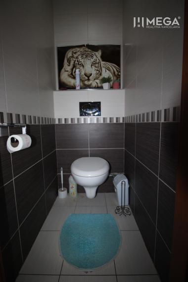 PREDAJ čiastočne zrekonštruovaného 3 - izbového bytu Snina