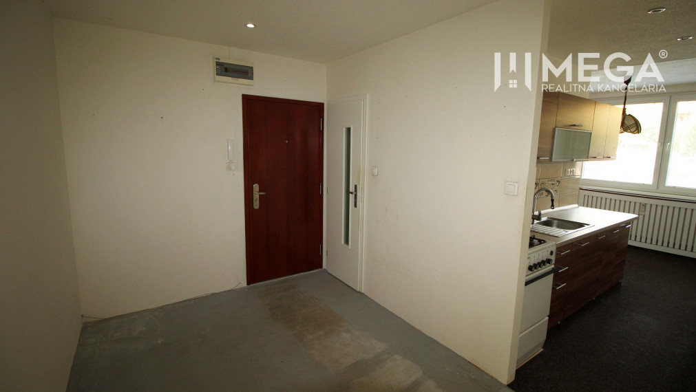 Na predaj veľký 3 izbový byt na Mierovej ulici v meste Humenné