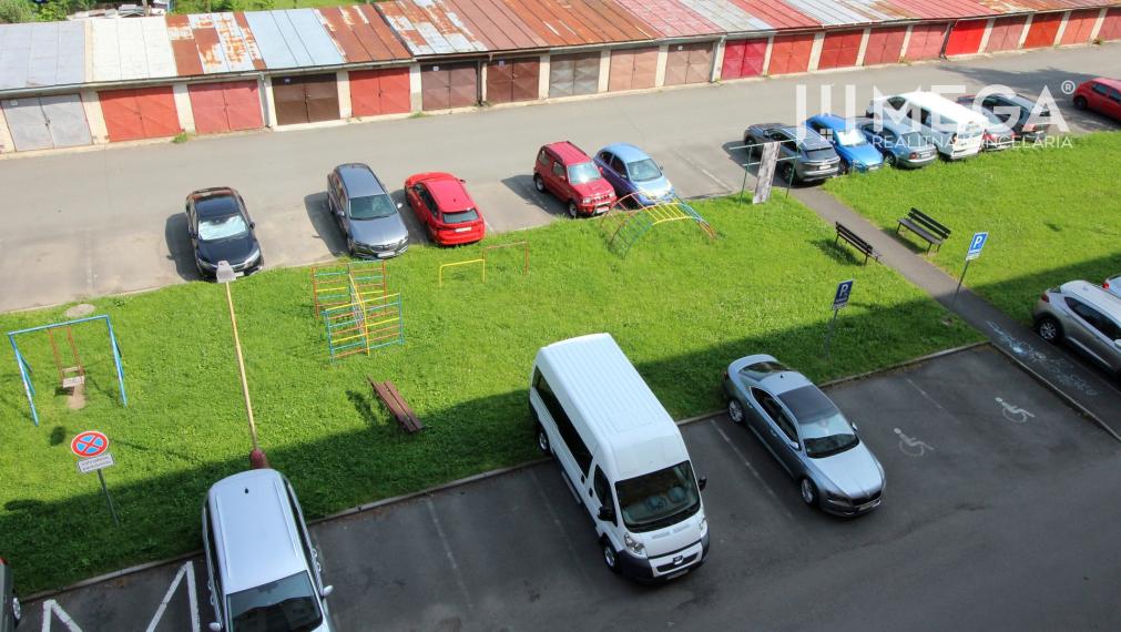 Na predaj veľký 3 izbový byt na Mierovej ulici v meste Humenné