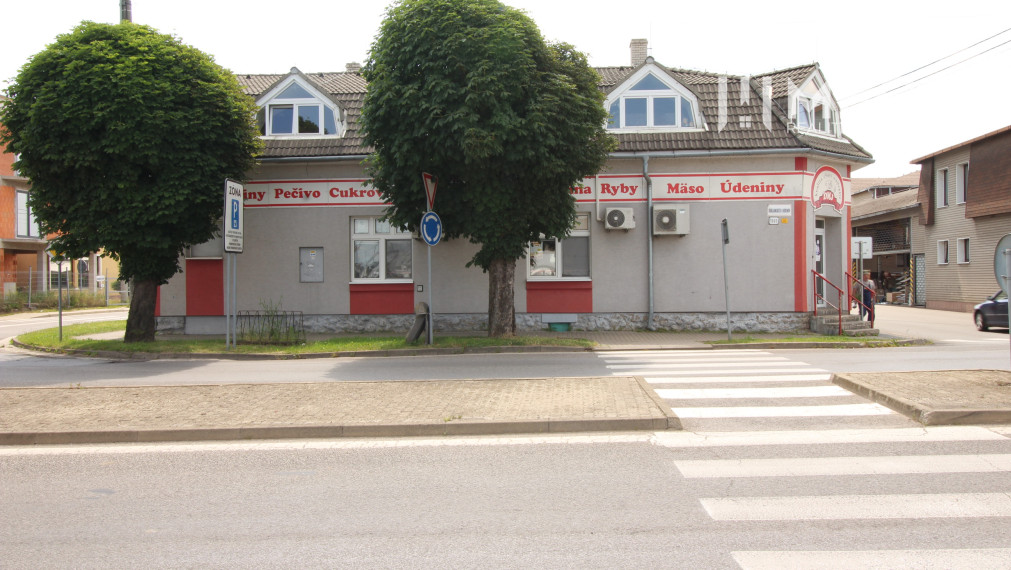 NA PREDAJ: Komerčný objekt vo výbornej lokalite mesta Vranov nad Topľou