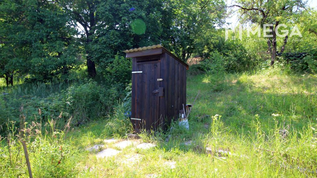 Na predaj záhradná chatka s výborným prístupom a saunou - Humenné