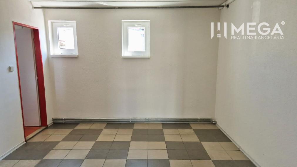 PRENÁJOM KOMERČNÉHO PRIESTORU v HUMENNOM ul. Fidlikova