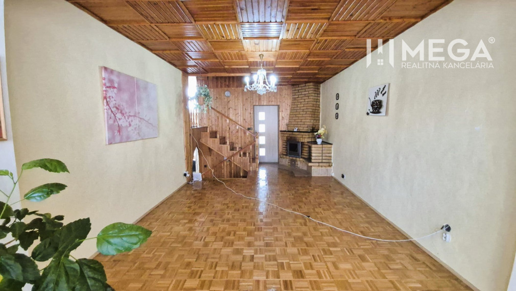 PREDAJ RODINNÉHO DOMU v obci LACKOVCE (HE)