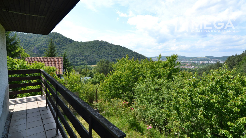 NOVÁ CENA za PREDAJ CHATKY s pozemkov v HUMENNOM