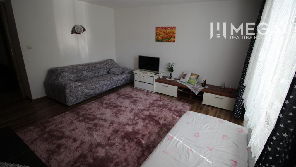 🏠 Na predaj: Zrekonštruovaný 3-izbový byt v centre Sniny