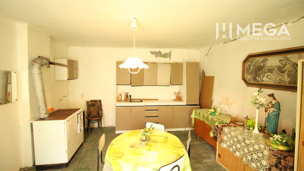 ZĽAVNENÁ CENA-NA PREDAJ VIDIECKY DOM s TOP pozemkom JASENOVCE