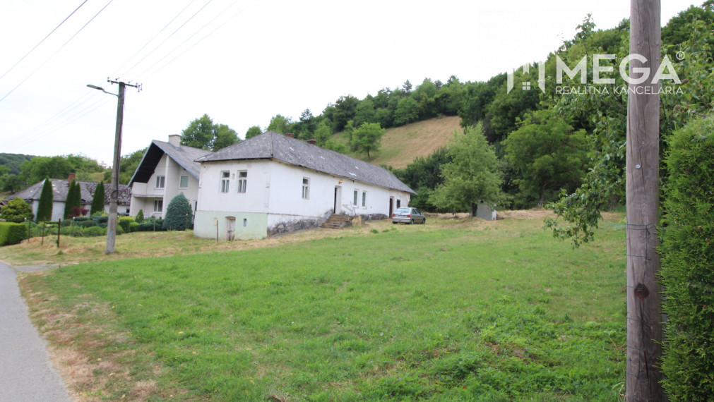 ZĽAVNENÁ CENA-NA PREDAJ VIDIECKY DOM s TOP pozemkom JASENOVCE