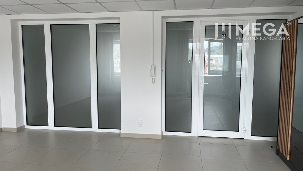 Na prenájom - kancelária na ul. Tolstého v meste Humenné