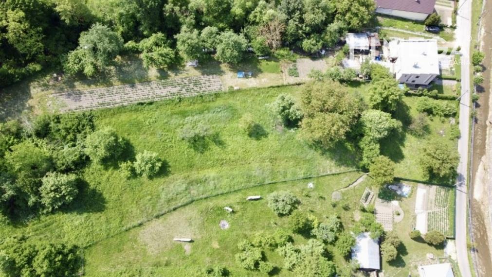 NA PREDAJ ŽIADANÝ STAVEBNÝ POZEMOK – TURCOVCE (okres Humenné)