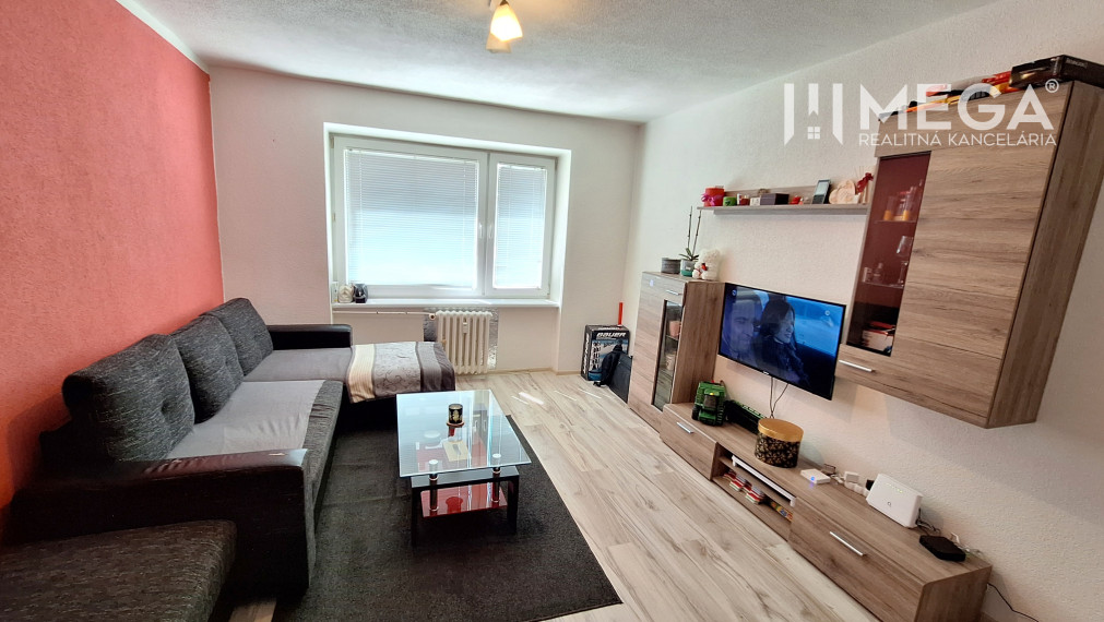 PREDANÉ 2-izbový BYT v meste Humenné