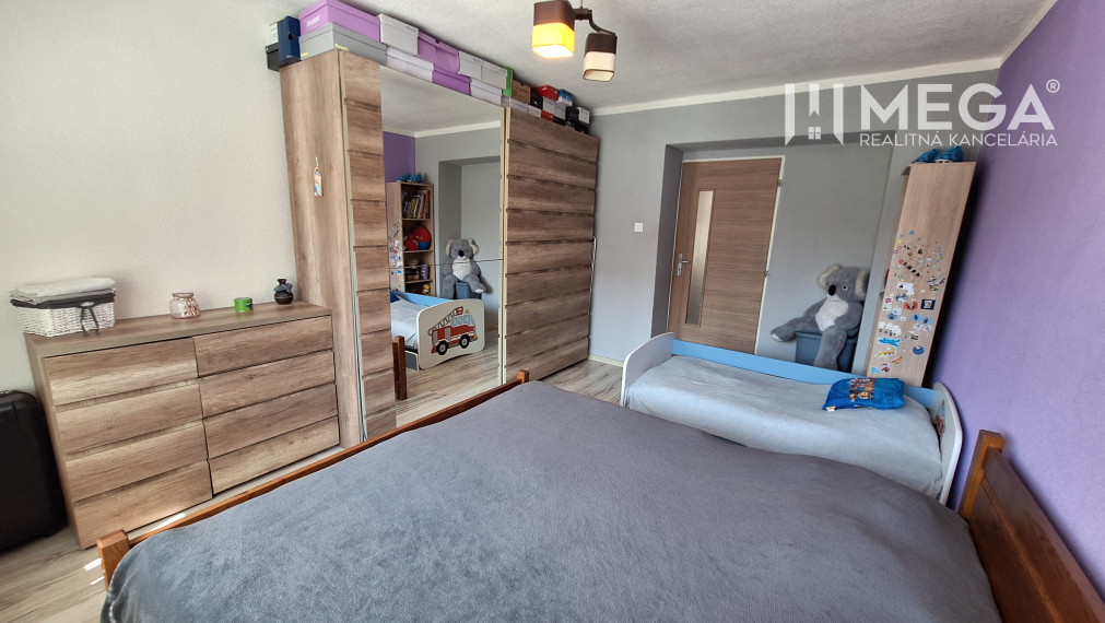 PREDANÉ 2-izbový BYT v meste Humenné