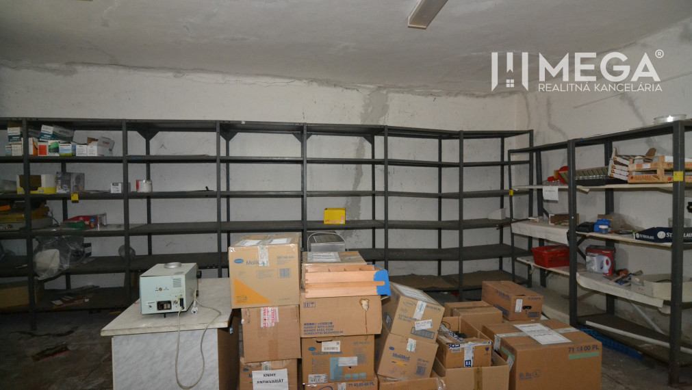 Prenájom komerčnej budovy na podnikanie – Stakčín