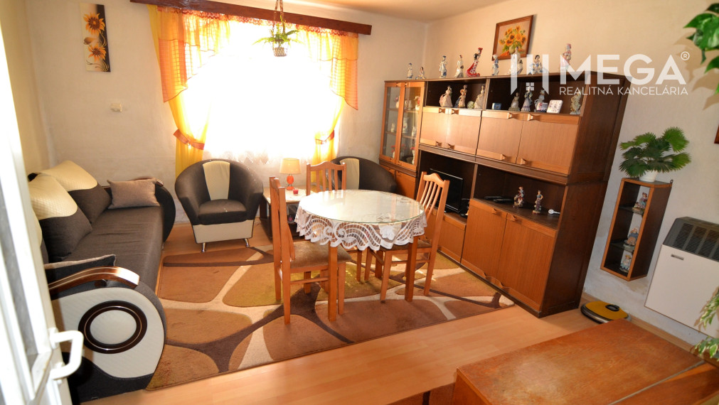 Na predaj rodinný dom v obci Hažín nad Cirochou, exkluzívna ponuka!