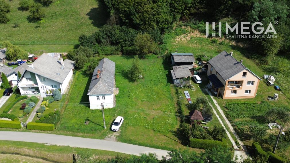 ZĽAVNENÁ CENA-NA PREDAJ VIDIECKY DOM s TOP pozemkom JASENOVCE