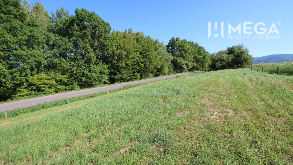 NA PREDAJ STAVEBNÝ POZEMOK S PANORAMATICKÝM VÝHĽADOM - SNINA