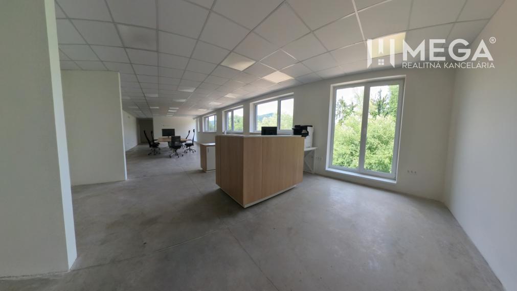 TOP CENA NA PRENÁJOM NOVÉ KANCELÁRIE v HUMENOM 689€/mesiac