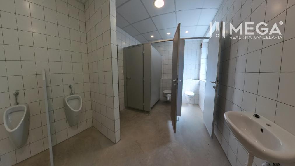 TOP CENA NA PRENÁJOM NOVÉ KANCELÁRIE v HUMENOM 689€/mesiac