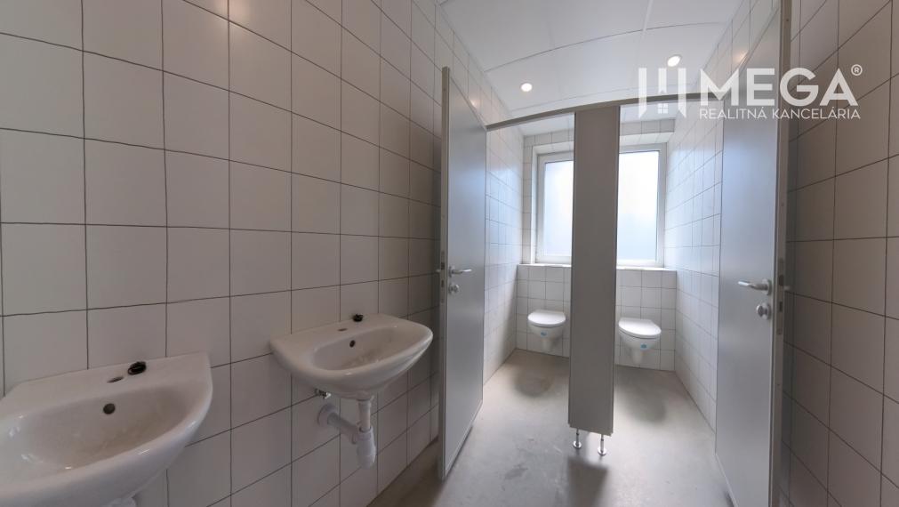 TOP CENA NA PRENÁJOM NOVÉ KANCELÁRIE v HUMENOM 689€/mesiac