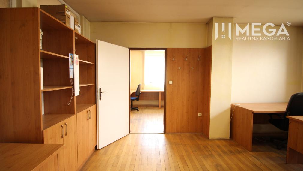 VÝHODNÝ PRENÁJOM KANCELÁRIÍ vo vyhľadávanej lokalite HUMENNÉ