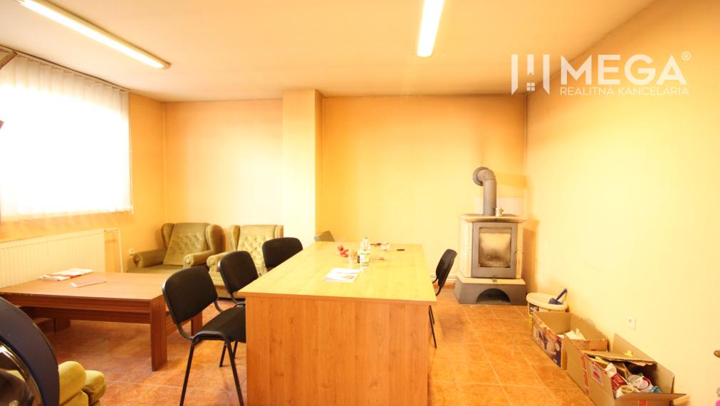VÝHODNÝ PRENÁJOM KANCELÁRIÍ vo vyhľadávanej lokalite HUMENNÉ