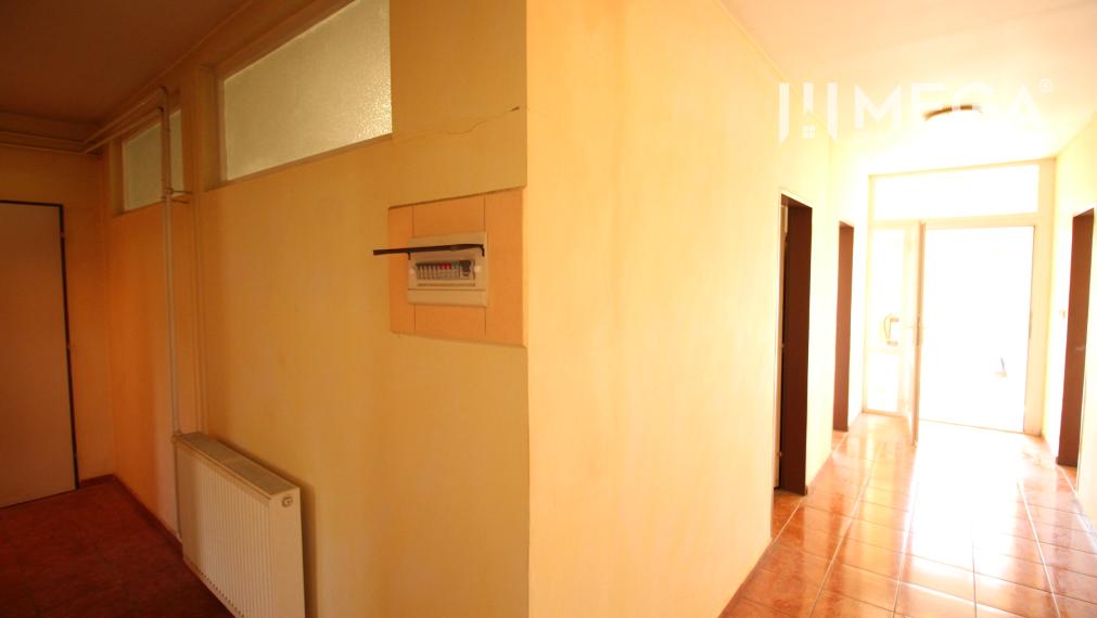 VÝHODNÝ PRENÁJOM KANCELÁRIÍ vo vyhľadávanej lokalite HUMENNÉ