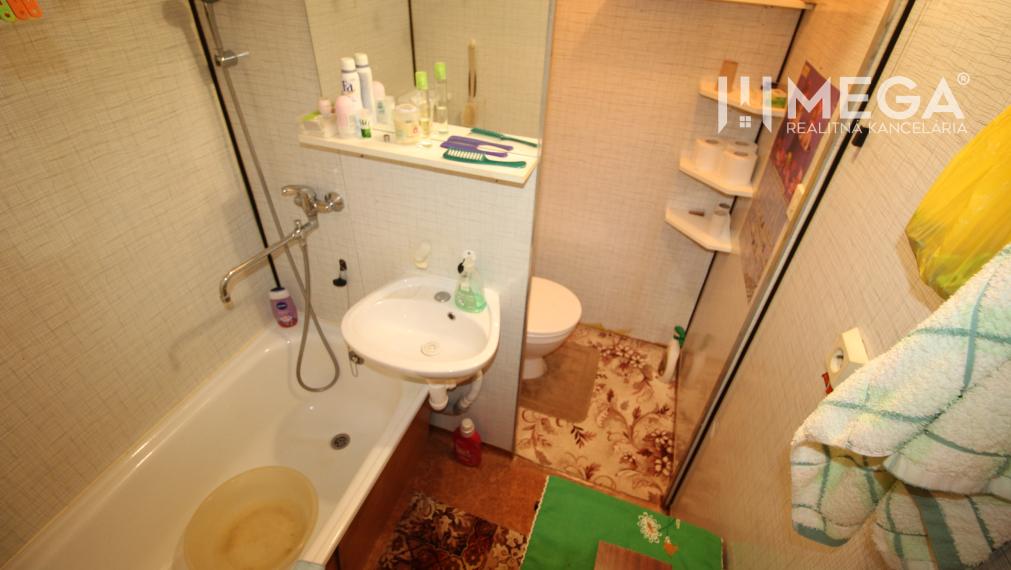 NOVÁ CENA - PREDAJ 1,5-izb. bytu v TOP lokalite MEDZILABORCE