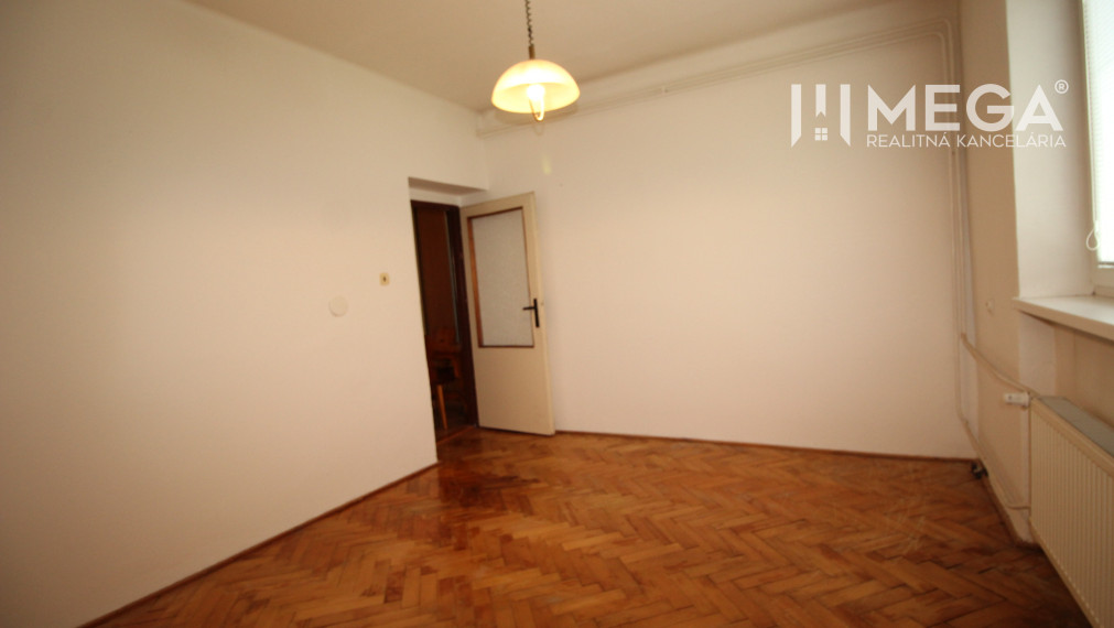 Na predaj veľký 3 izbový byt 8 min od mesta Humenné