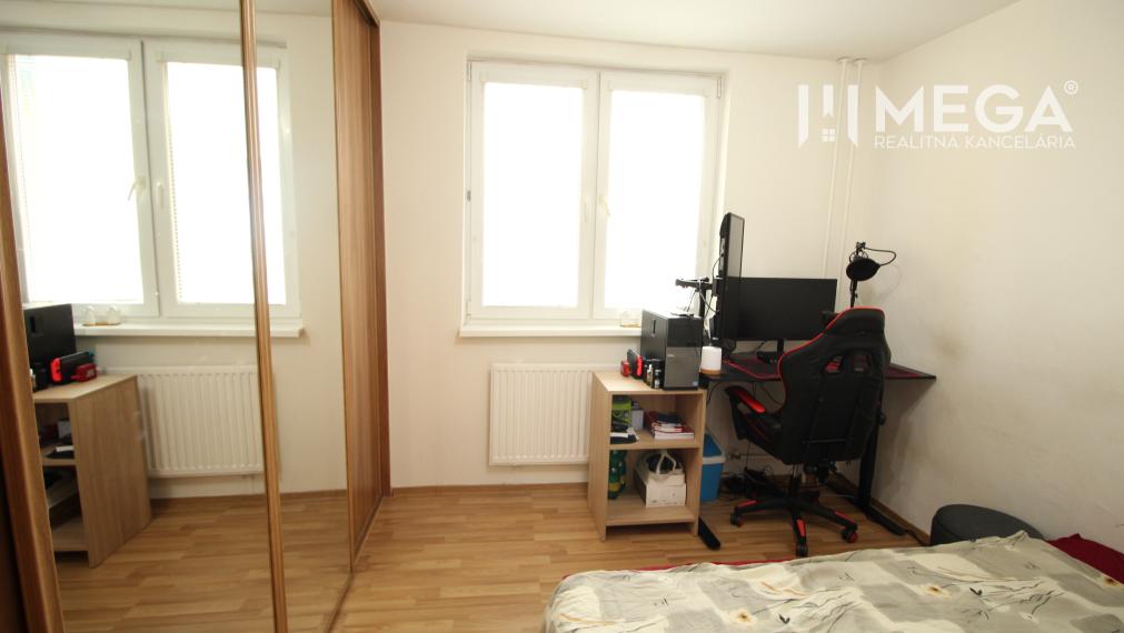 NA PREDAJ 3-izb. byt s loggiou – Sídl. pod Sokolejom, HUMENNÉ