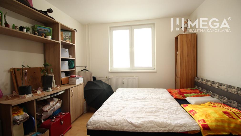 NA PREDAJ 3-izb. byt s loggiou – Sídl. pod Sokolejom, HUMENNÉ