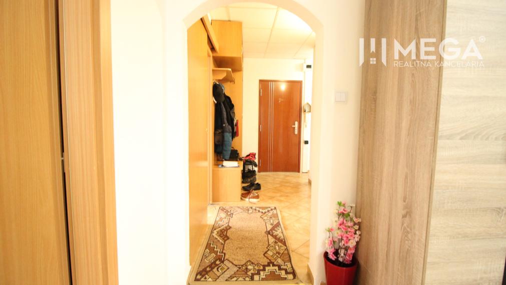 NA PREDAJ 3-izb. byt s loggiou – Sídl. pod Sokolejom, HUMENNÉ