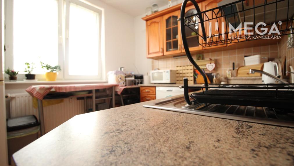 NA PREDAJ 3-izb. byt s loggiou – Sídl. pod Sokolejom, HUMENNÉ